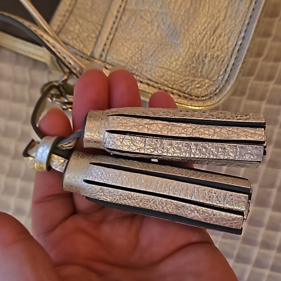 💛Coach 19908 Legacy Metallic Leather Penny Shoulder Crossbody💛 - Picture 6 of 11